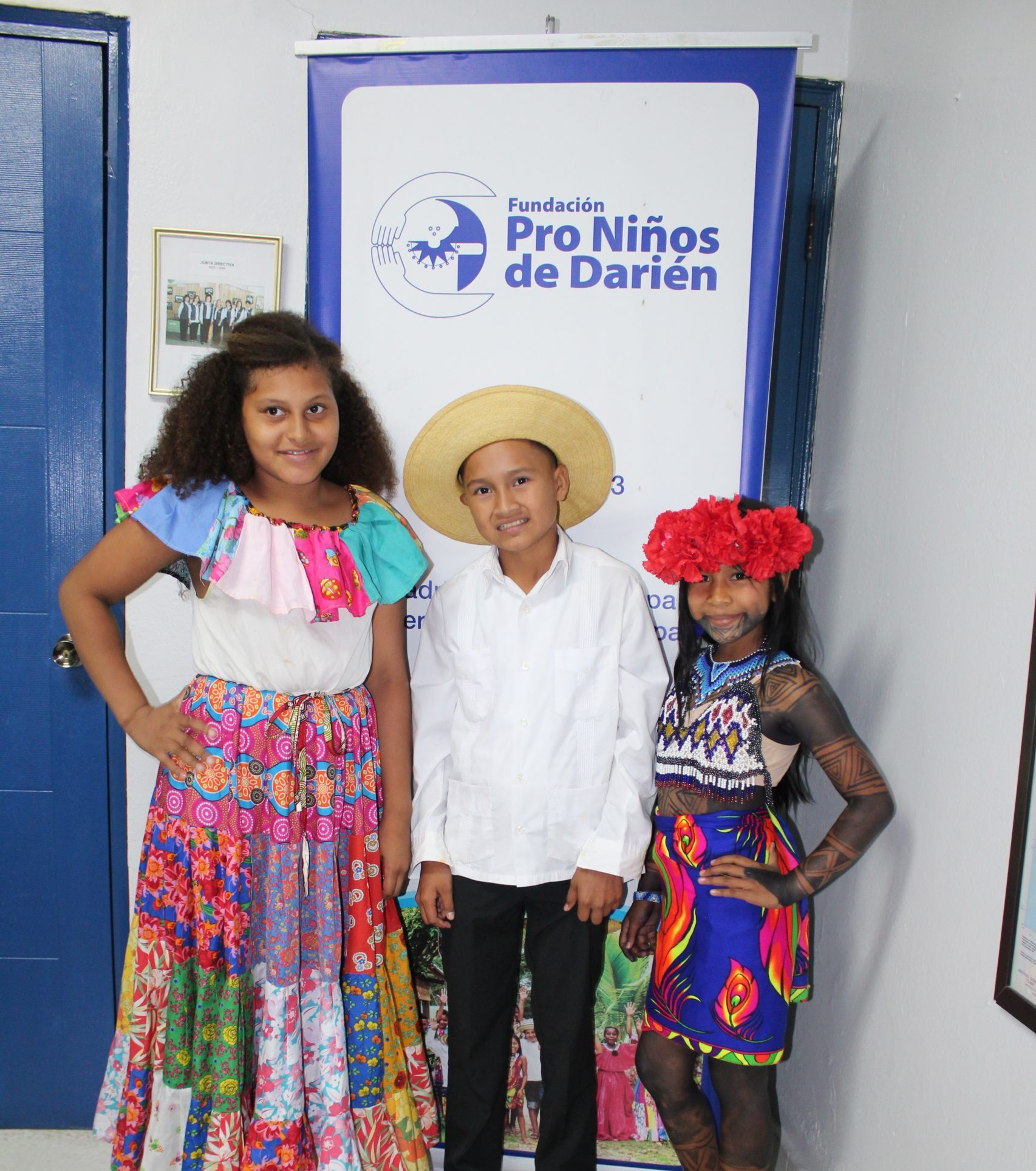 Un Encuentro Inspirador: Niños de Darién Brillan en el Viernes Azul