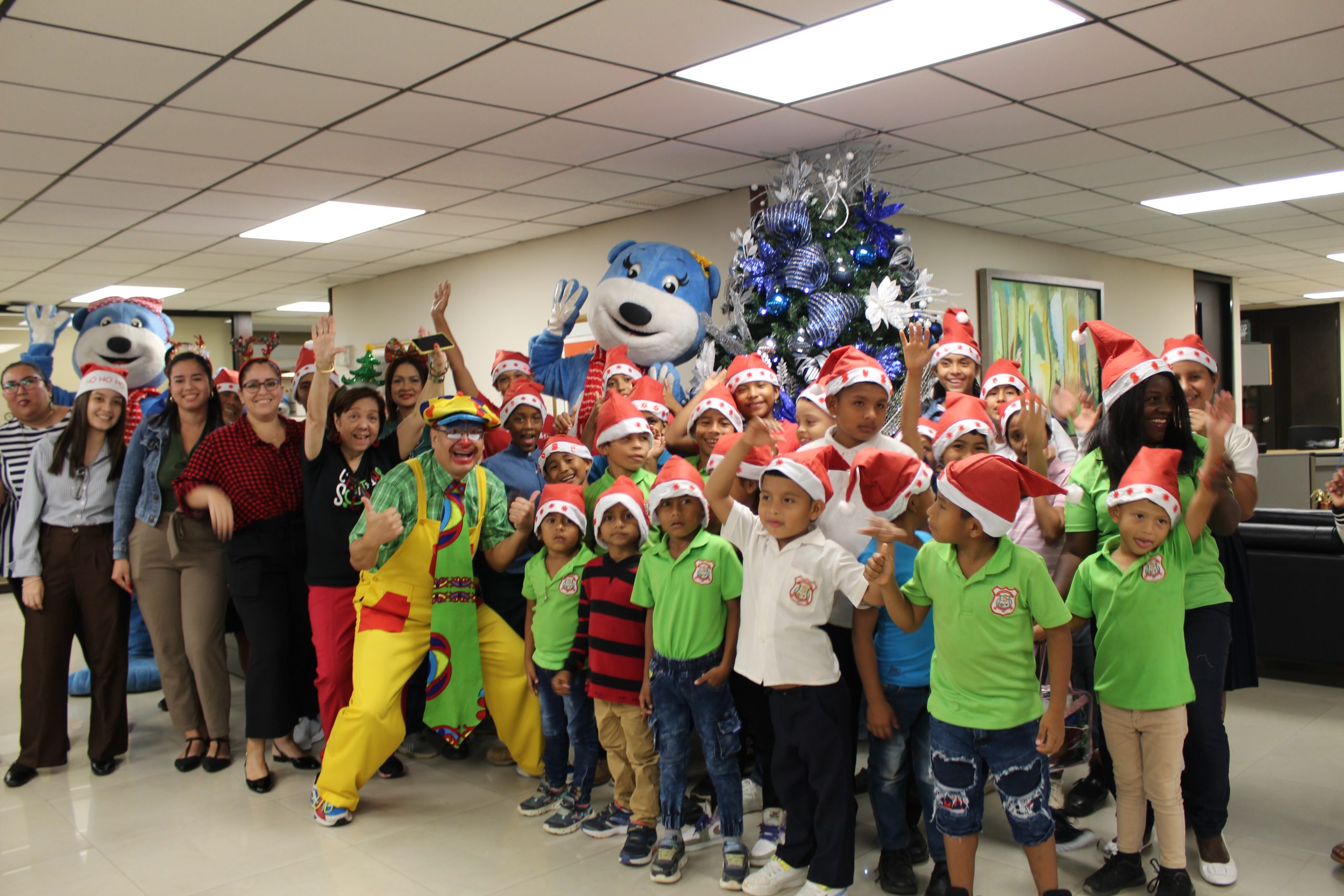 Feduro Celebra una Fiesta de Navidad Inolvidable para los Niños de la Fundación